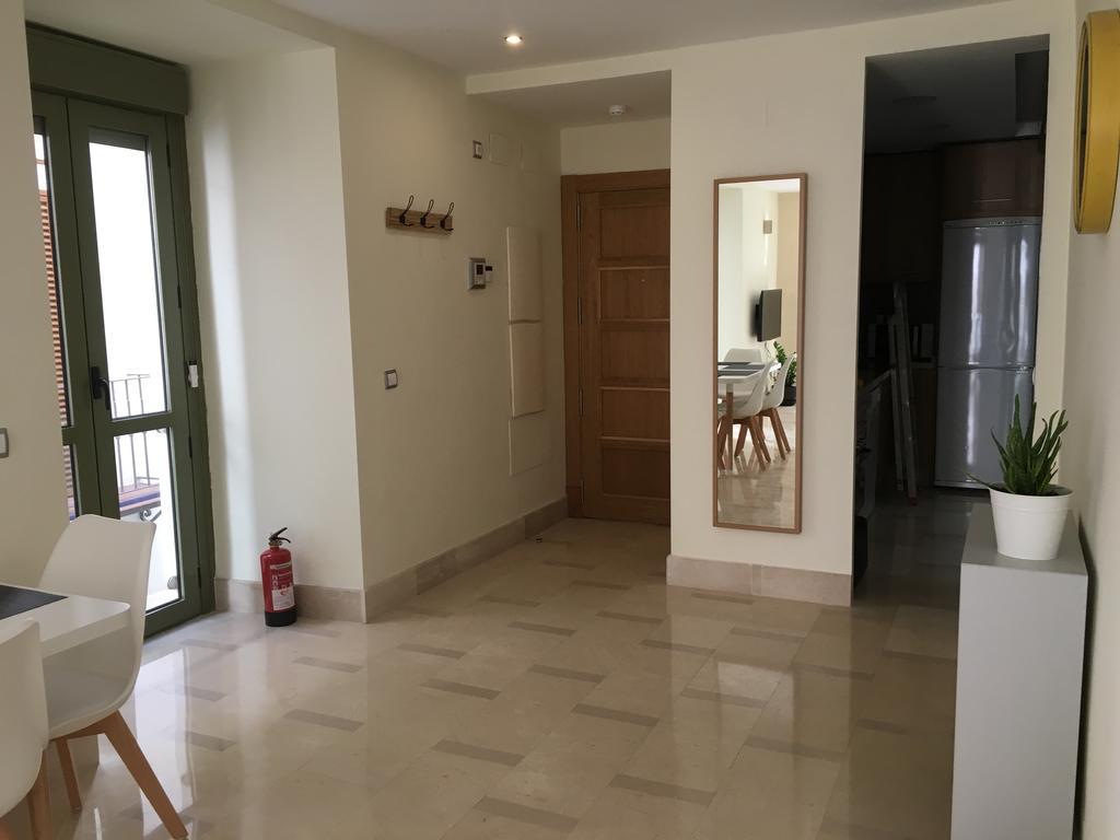 1E Azofaifo St Apartment Sevilla Bagian luar foto