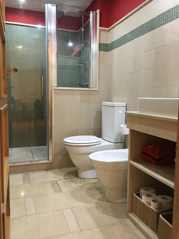 1E Azofaifo St Apartment Sevilla Bagian luar foto