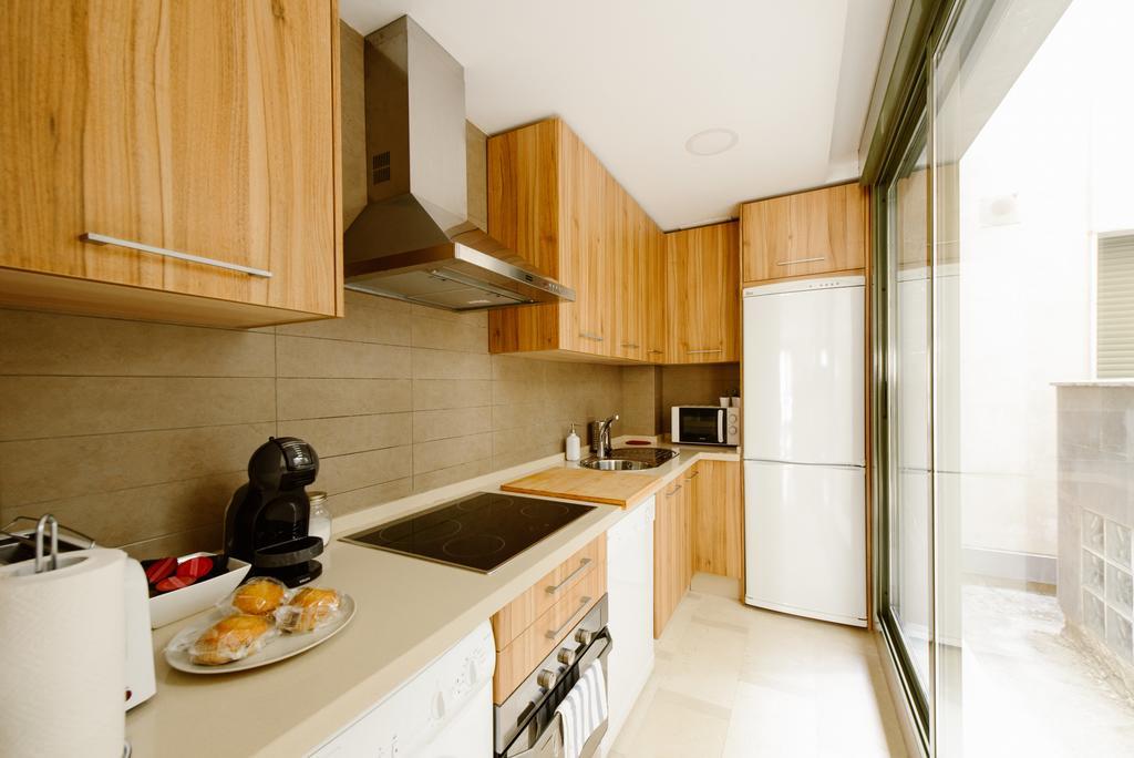 1E Azofaifo St Apartment Sevilla Bagian luar foto