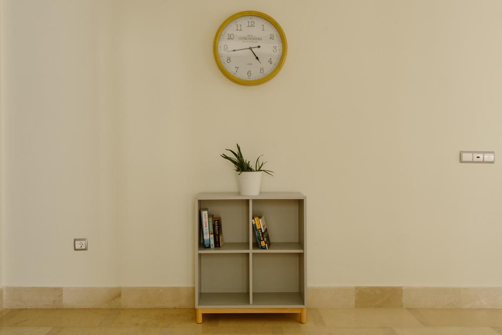 1E Azofaifo St Apartment Sevilla Bagian luar foto