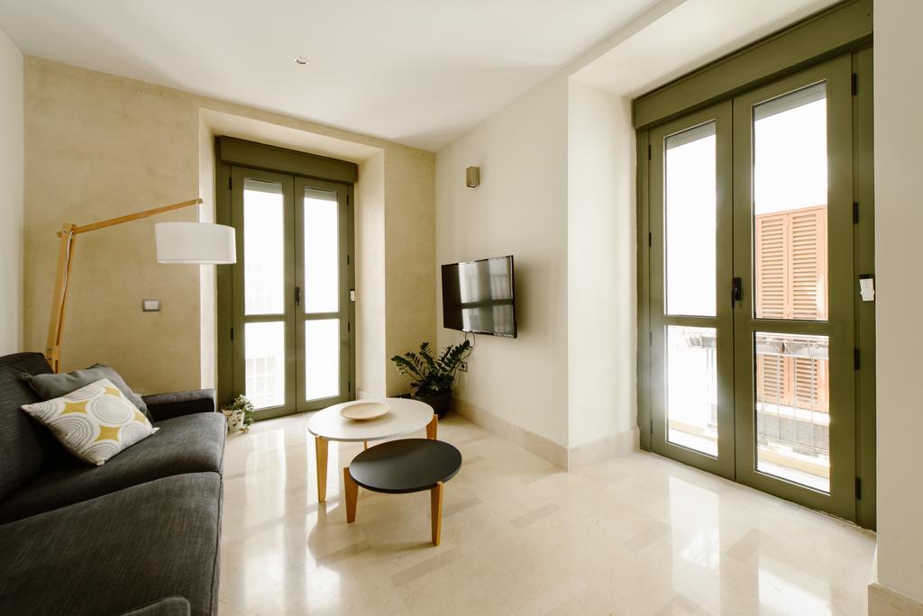 1E Azofaifo St Apartment Sevilla Bagian luar foto