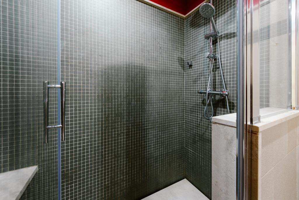 1E Azofaifo St Apartment Sevilla Bagian luar foto